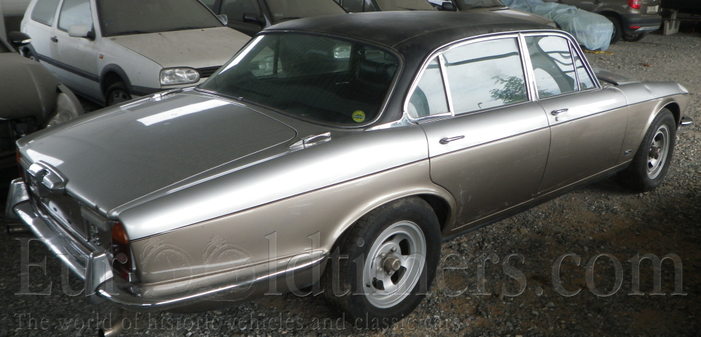 Jaguar XJ12