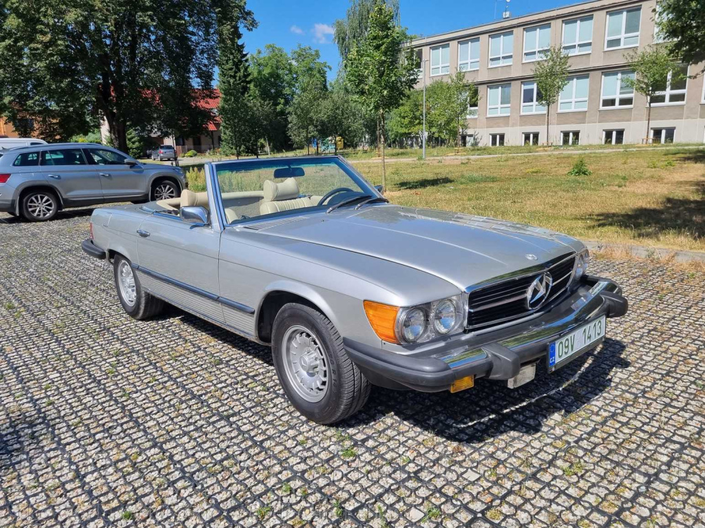 Mercedes-Benz 450 SL