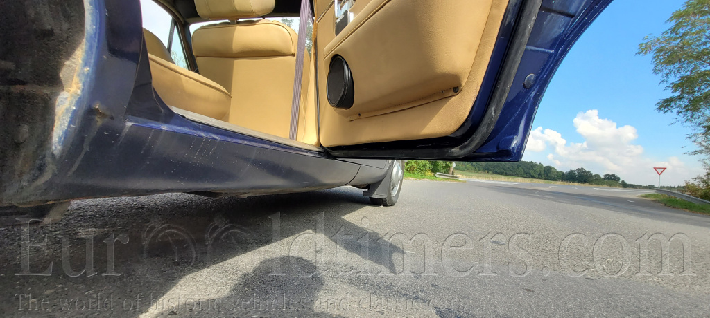 Jaguar XJ6 4.2l Long Manuál