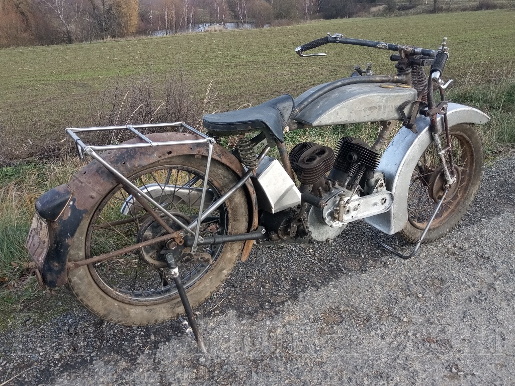 BSA 770 Model E27 Light