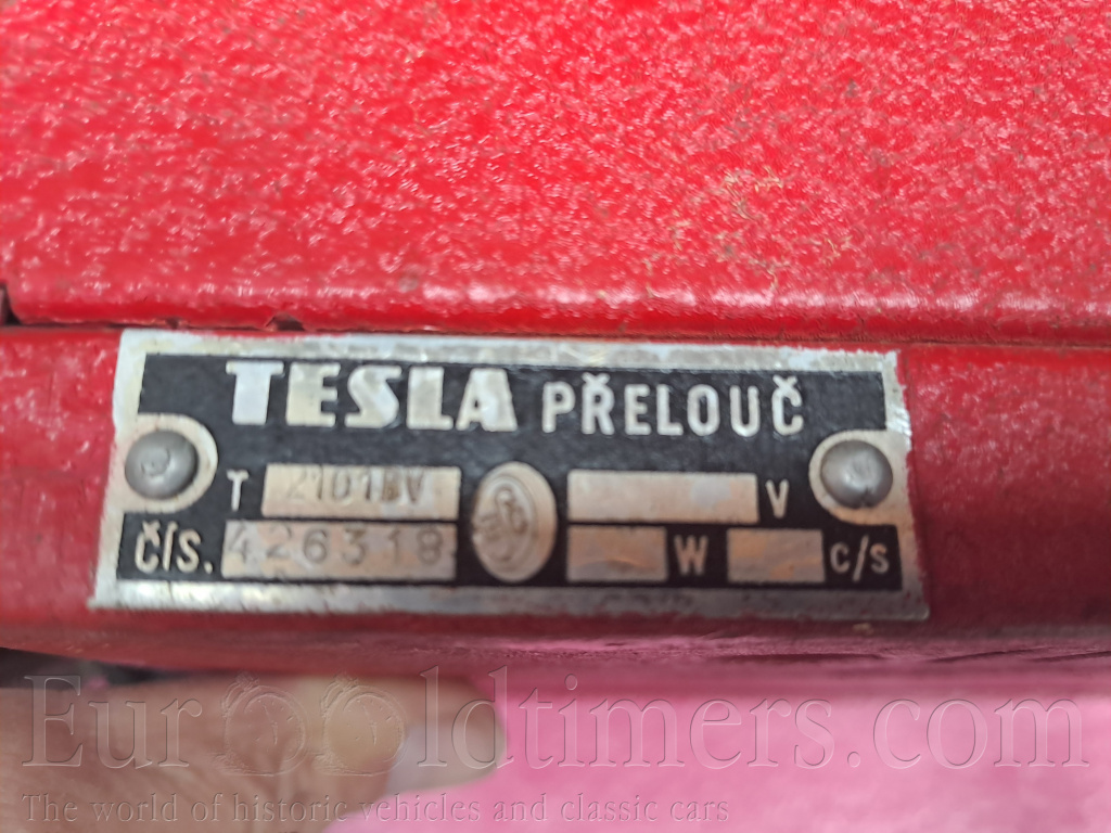 Autorádio Tesla Přelouč s měničem