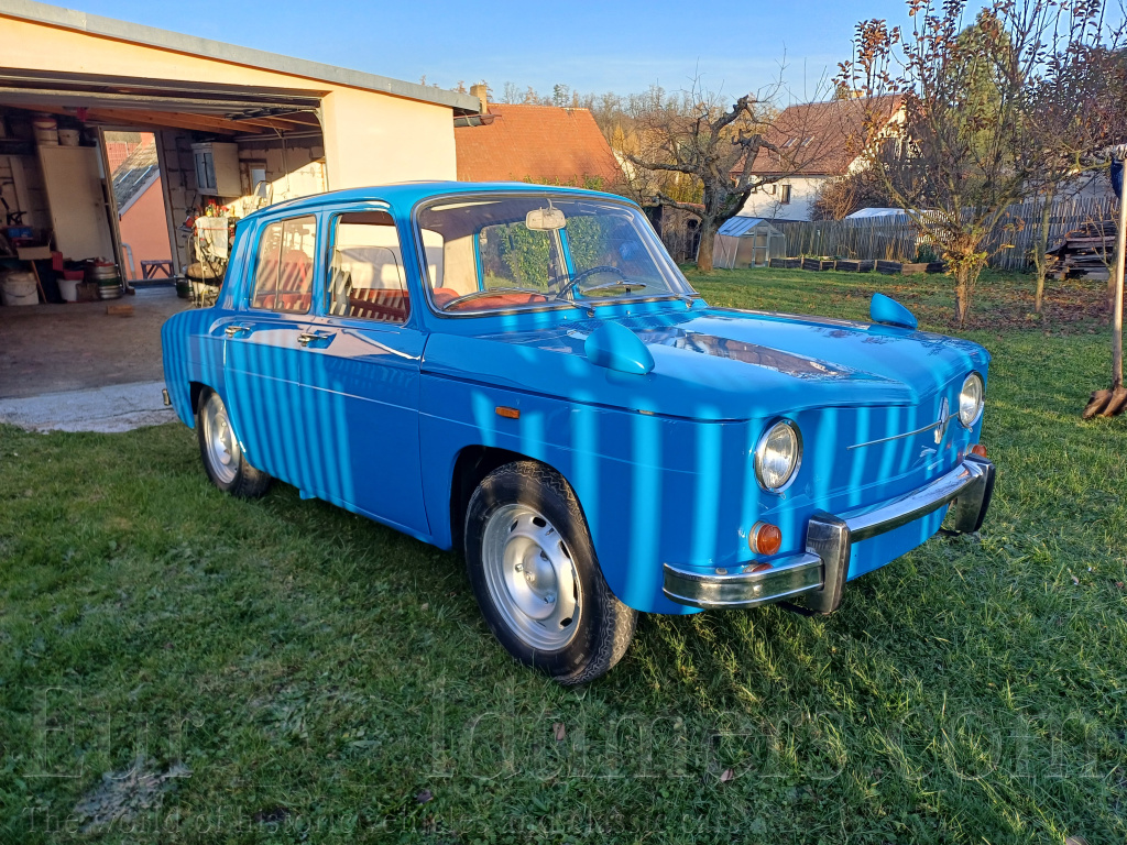 Renault 8