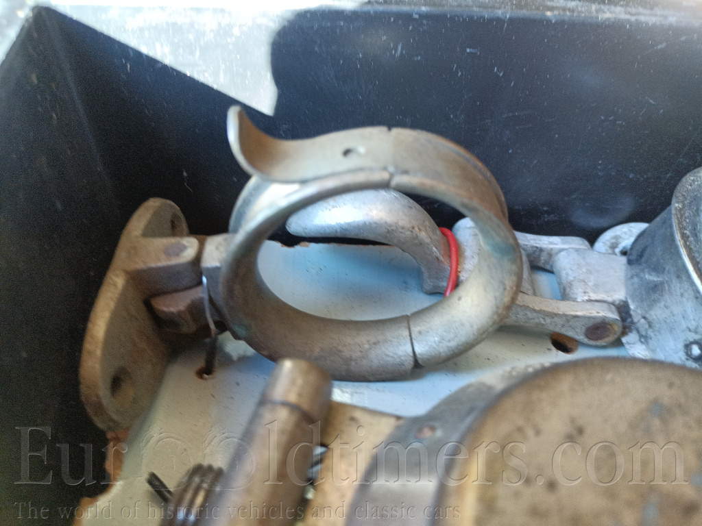 Škoda pojistková skříňka