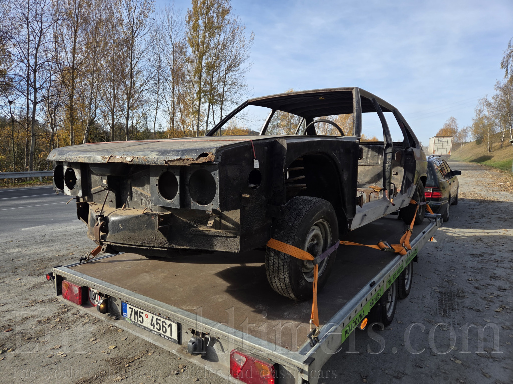 Tatra 613-1 (3) s TP