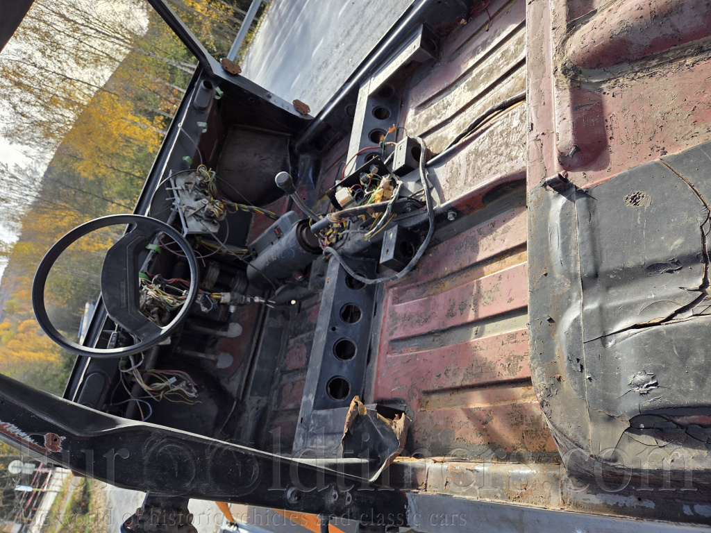 Tatra 613-1 (3) s TP