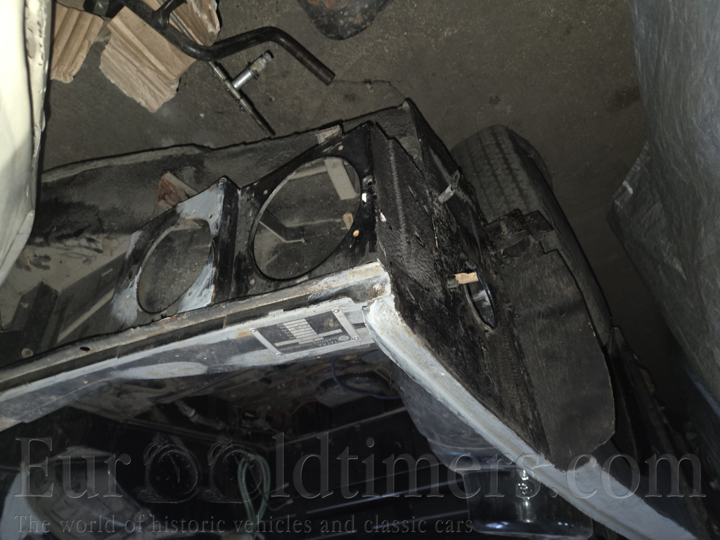 Tatra 613-1 (3) s TP