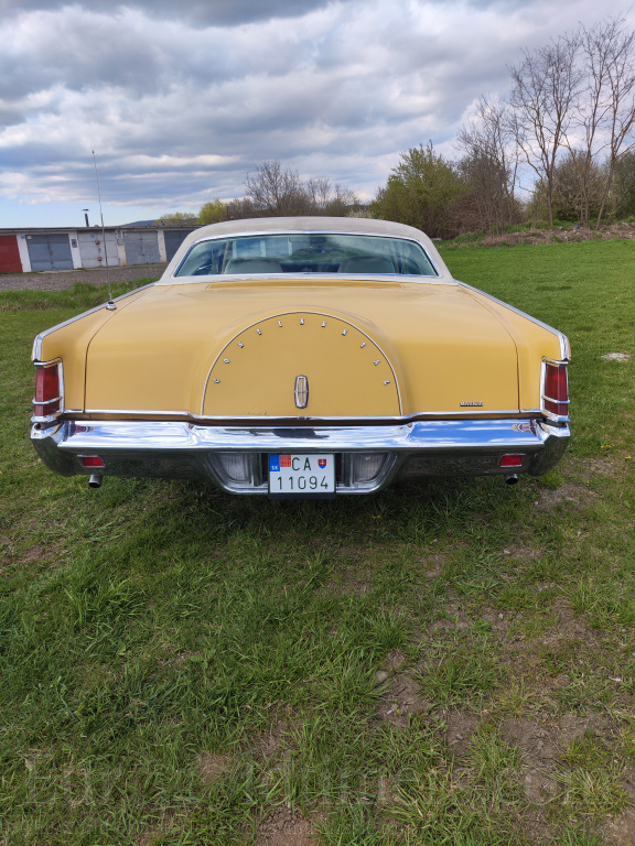 Lincoln continental coupe mark III