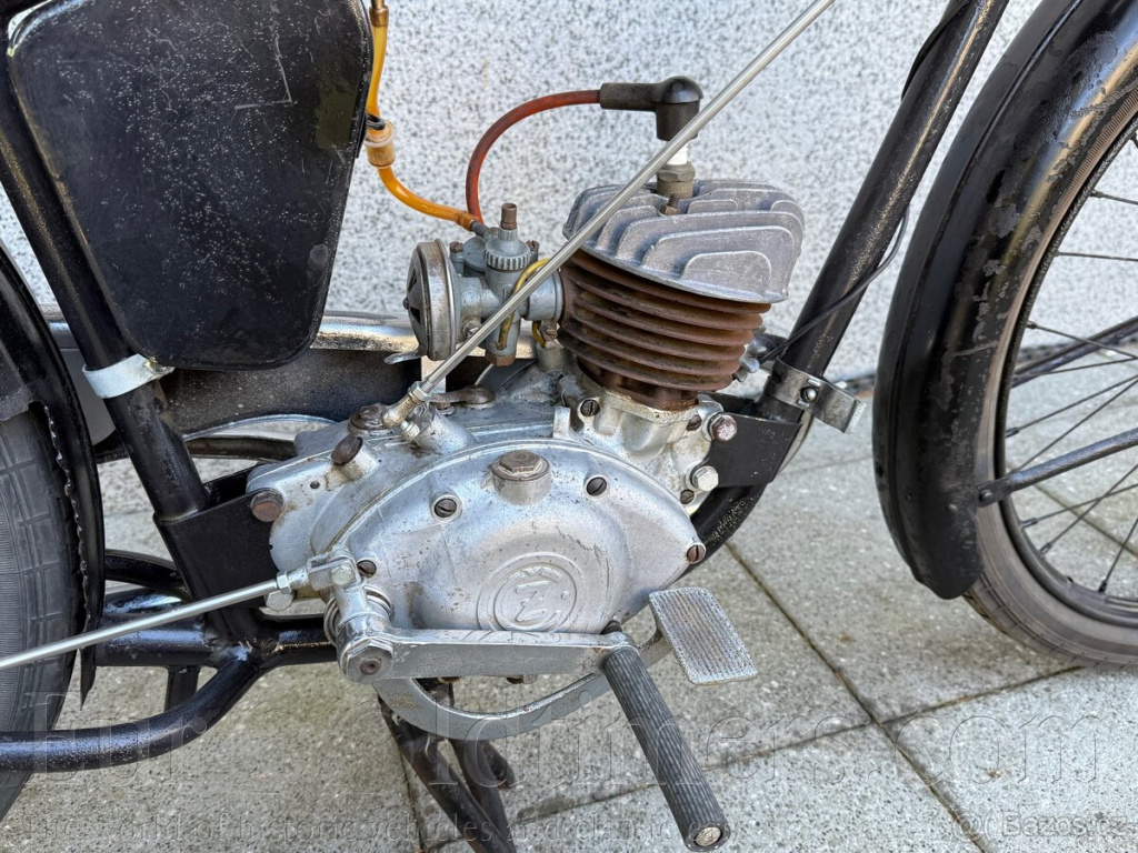 ČZ 98 Třírychlostní motokolo