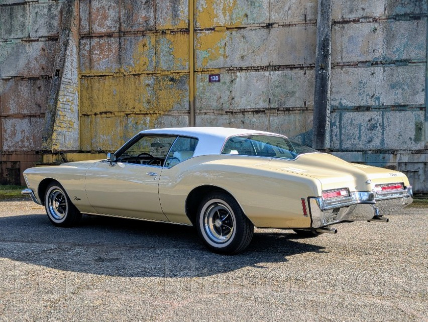 Buick Riviera 1971