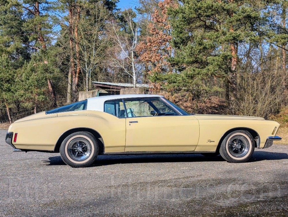 Buick Riviera 1971