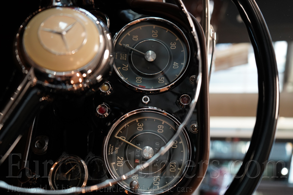 Mercedes-Benz 190 SL Roadster (W121)