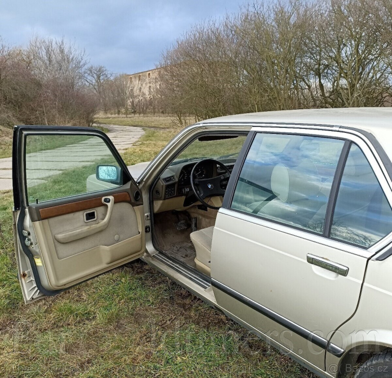BMW E23 728i ČSSR původ