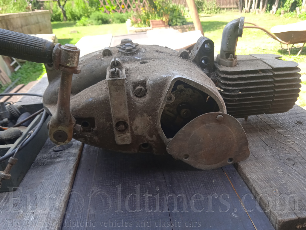 Motor JAWA 50