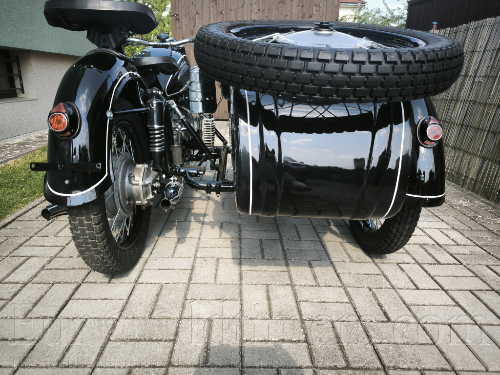 K 100