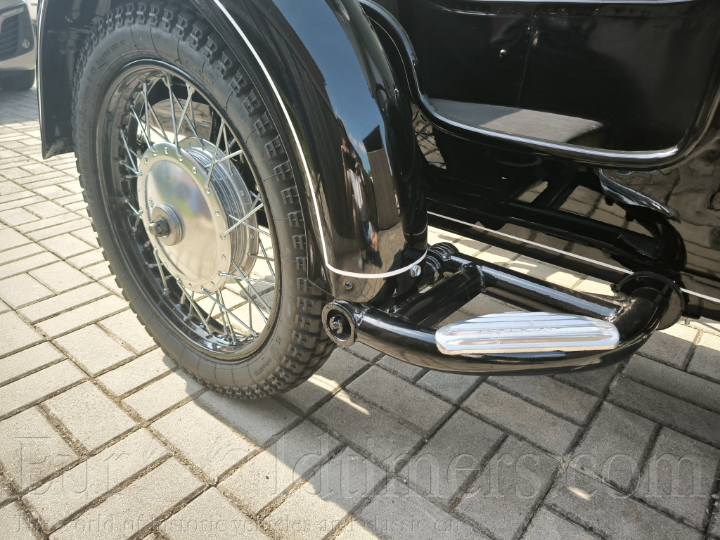 K 100
