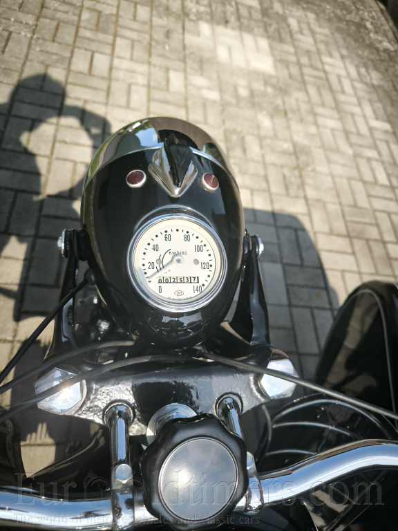 K 100