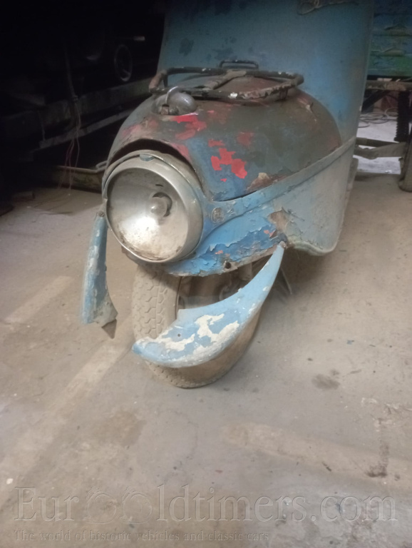 Motocykl ČZ 175 RIKŠA - motor po
