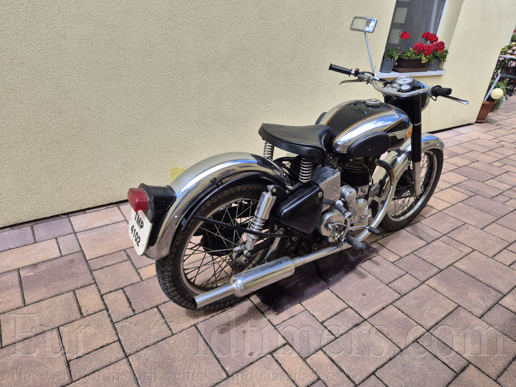 Royal Enfield Bullet 350