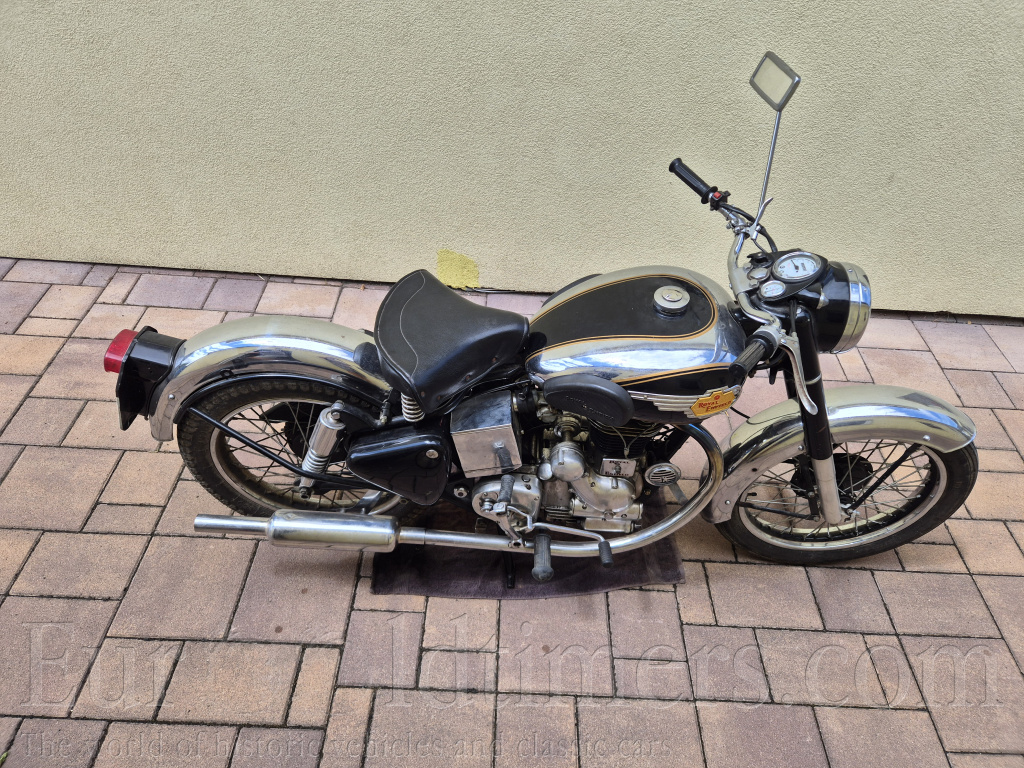 Royal Enfield Bullet 350