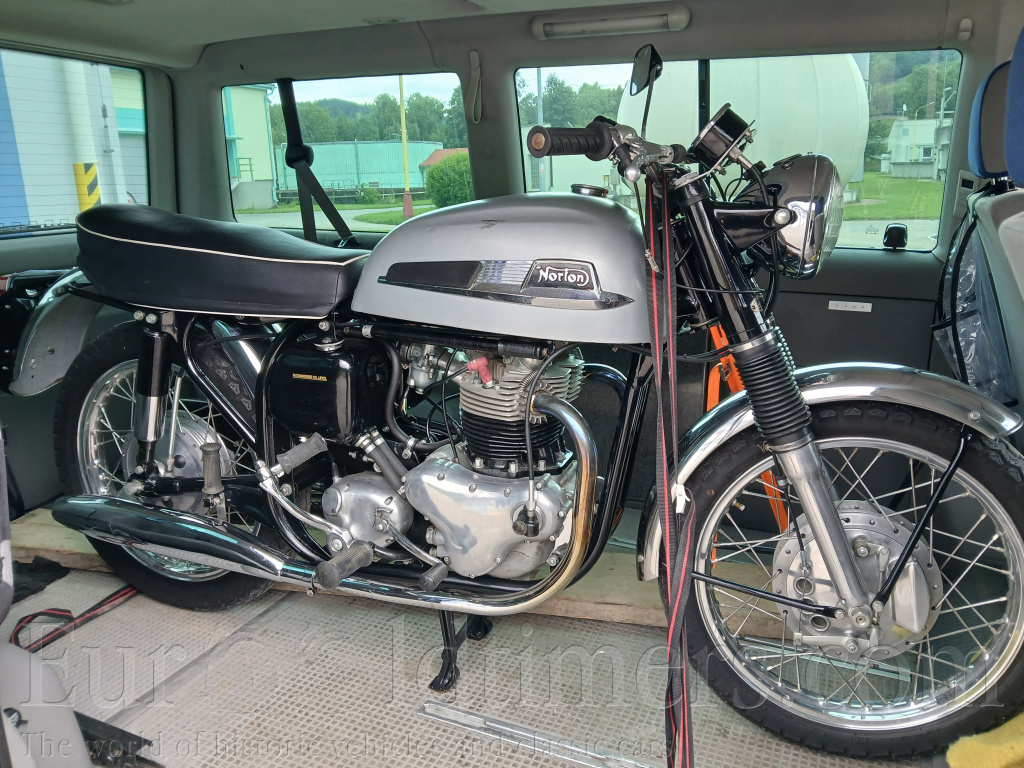 Norton Atlas 750