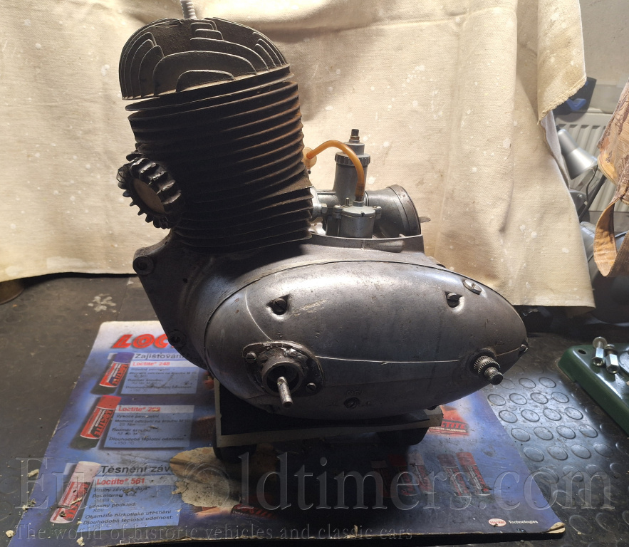 Motor JAWA 250
