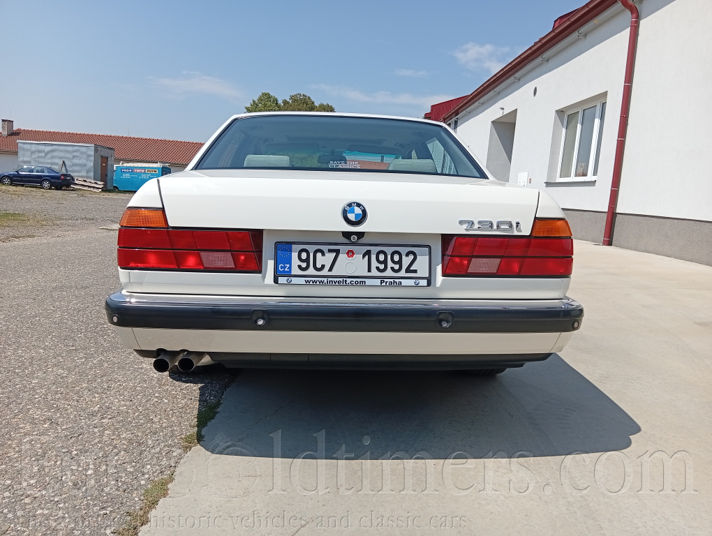 BMW e32 730i
