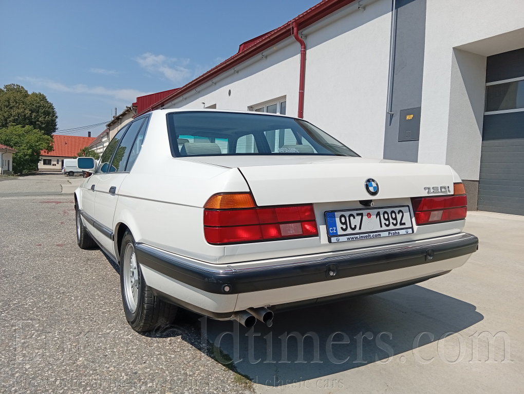 BMW e32 730i