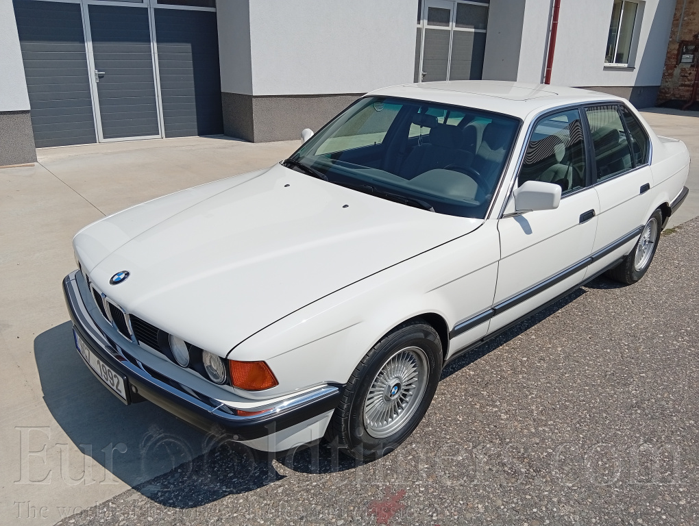 BMW e32 730i