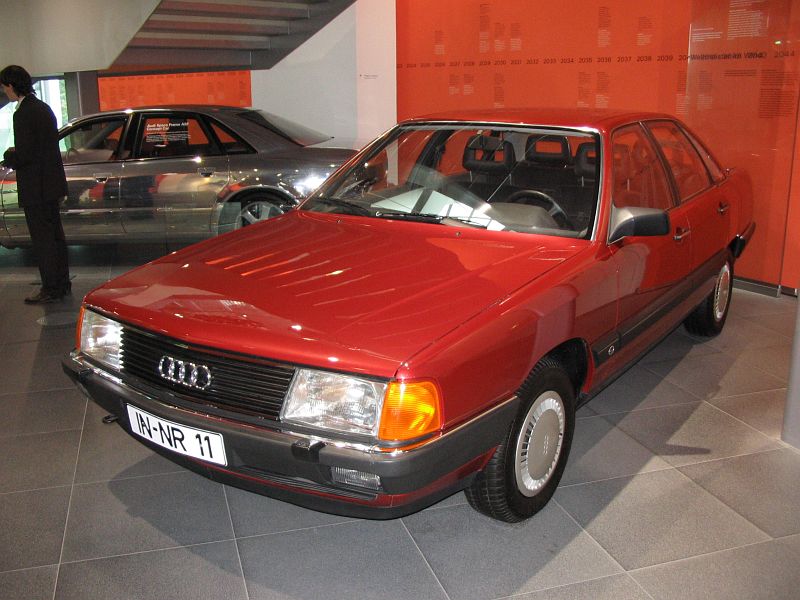 Audi 100 1983