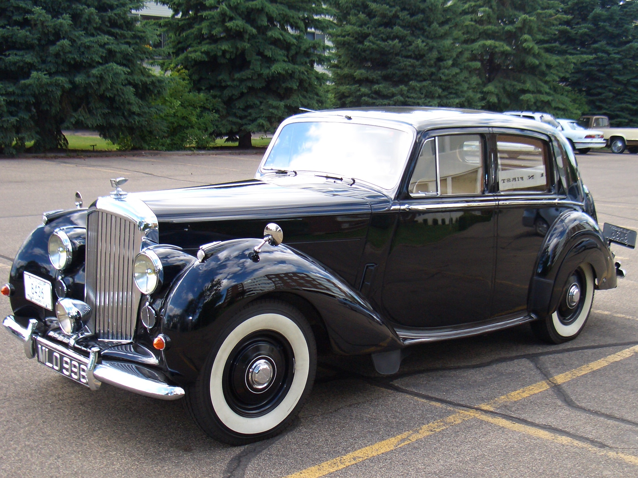Bentley r type