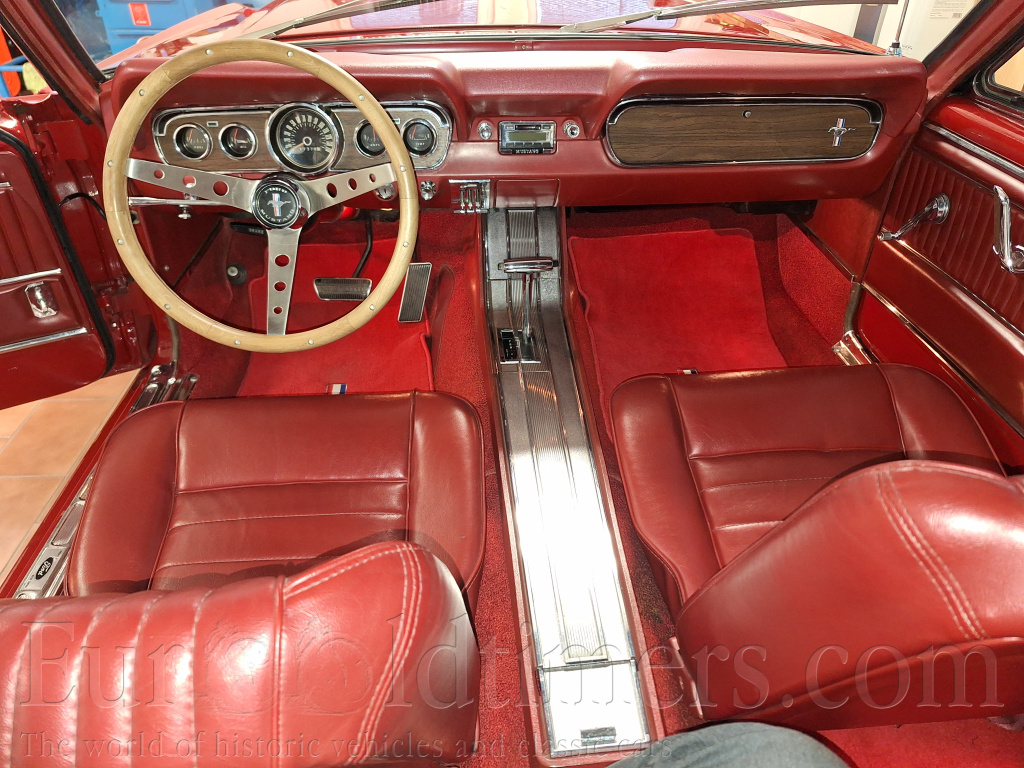 Ford Mustang convertible 1966