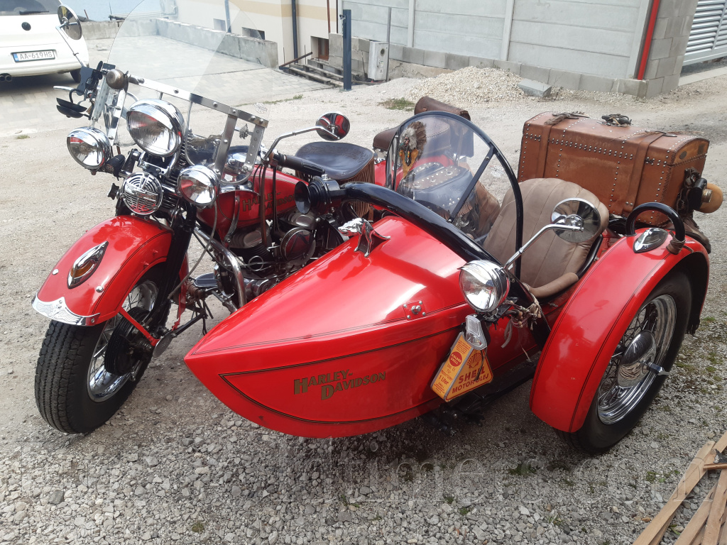 Harley Davidson+ sidecar WLC 750c