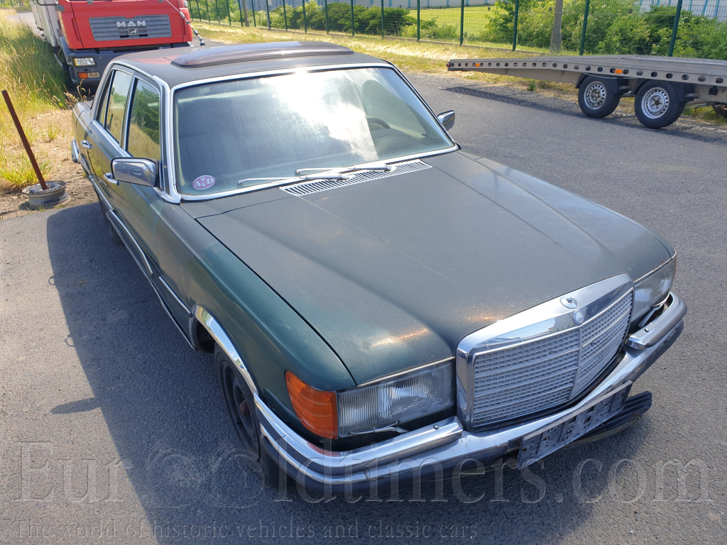 Mercedes-Benz 280SE W116 Zelená