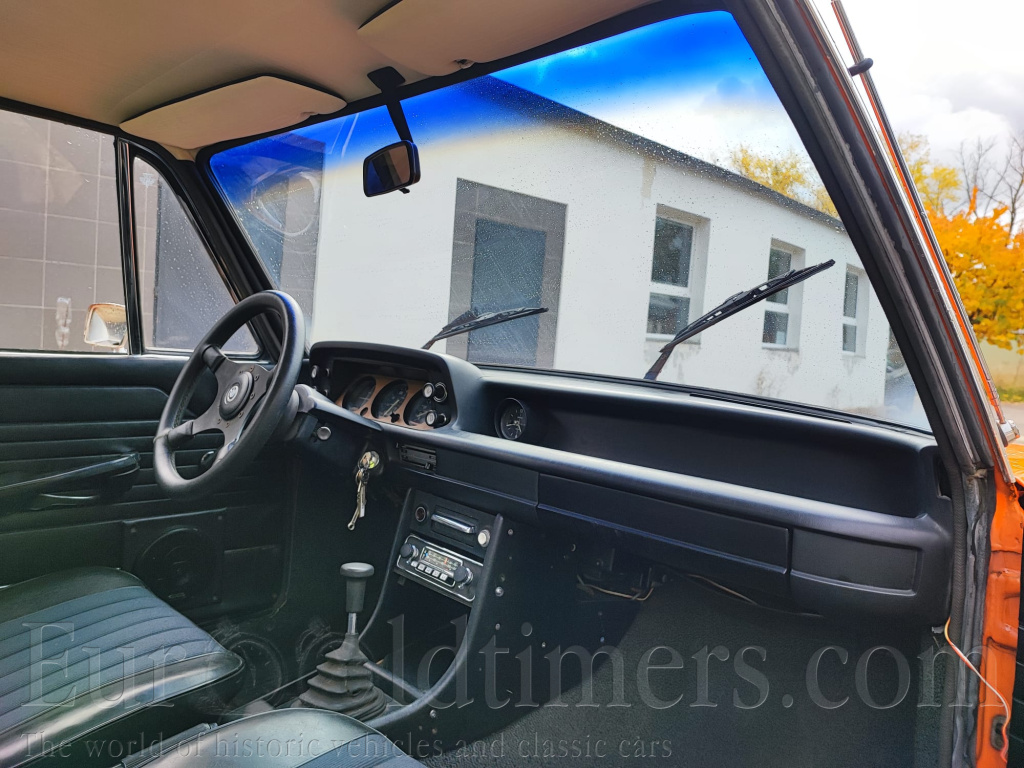 BMW 2002 Tii, rv. 1975, platný Tp