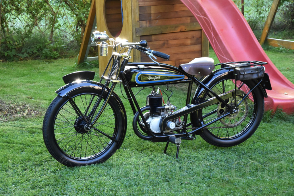 Podrámový Peugeot P103