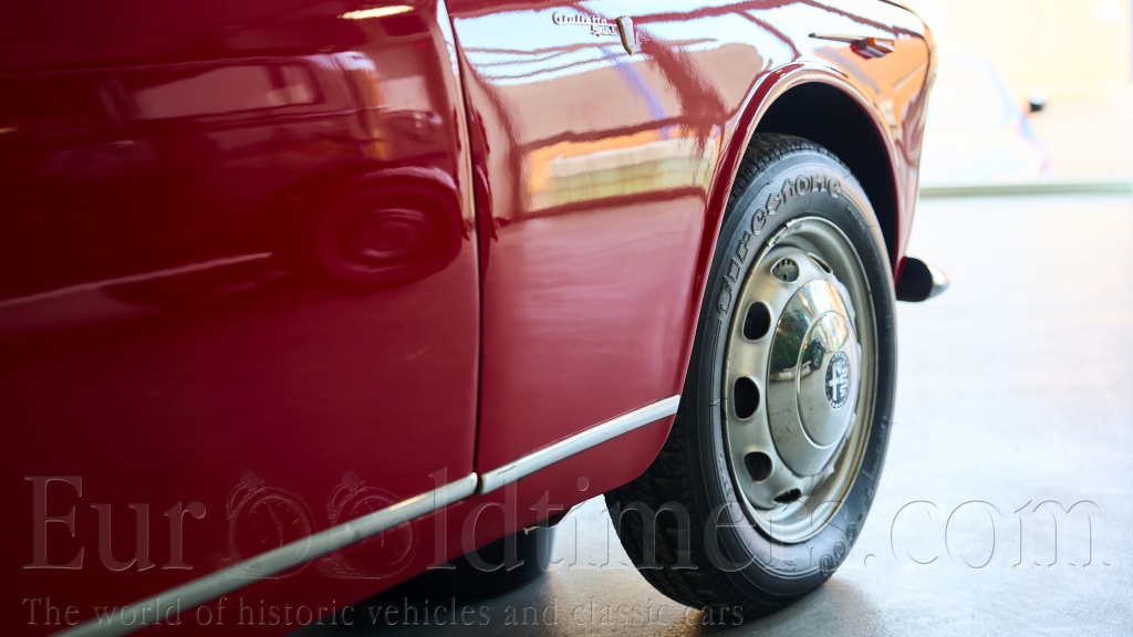  Alfa Romeo Giulietta Sprint 1300 