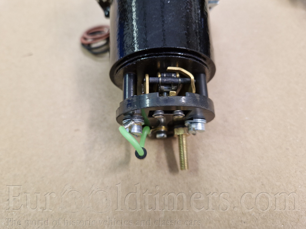 Benzínové čerpadlo SU