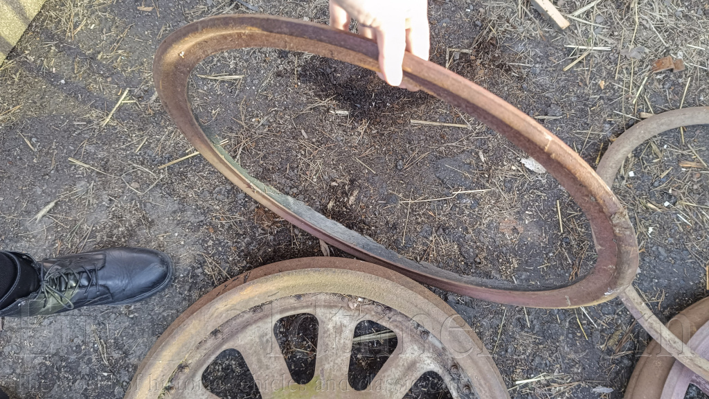 Kola na muniční vozík IF8 