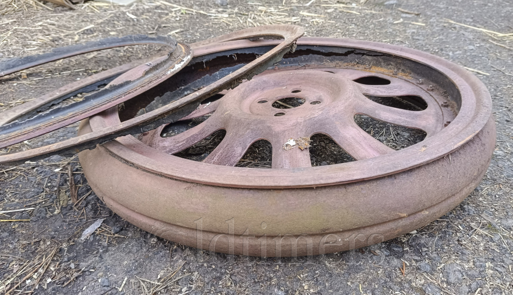 Kola na muniční vozík IF8 