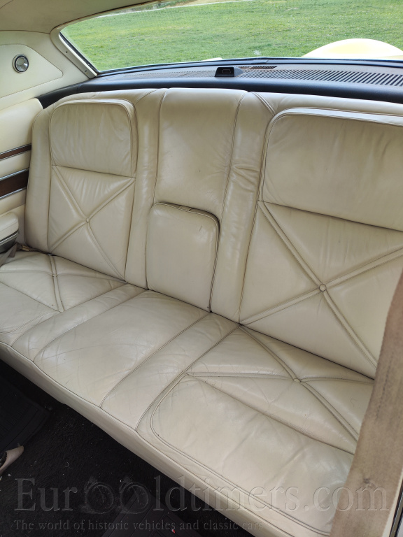 Lincoln continental coupe mark III