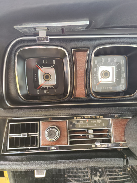 Lincoln continental coupe mark III