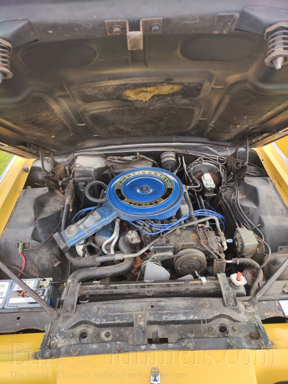 Lincoln continental coupe mark III