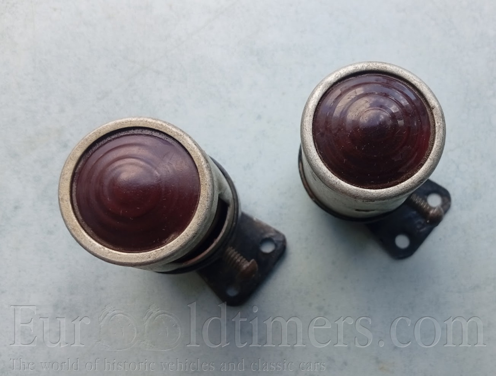 Předválečné zadní světlo s osvětlením SP