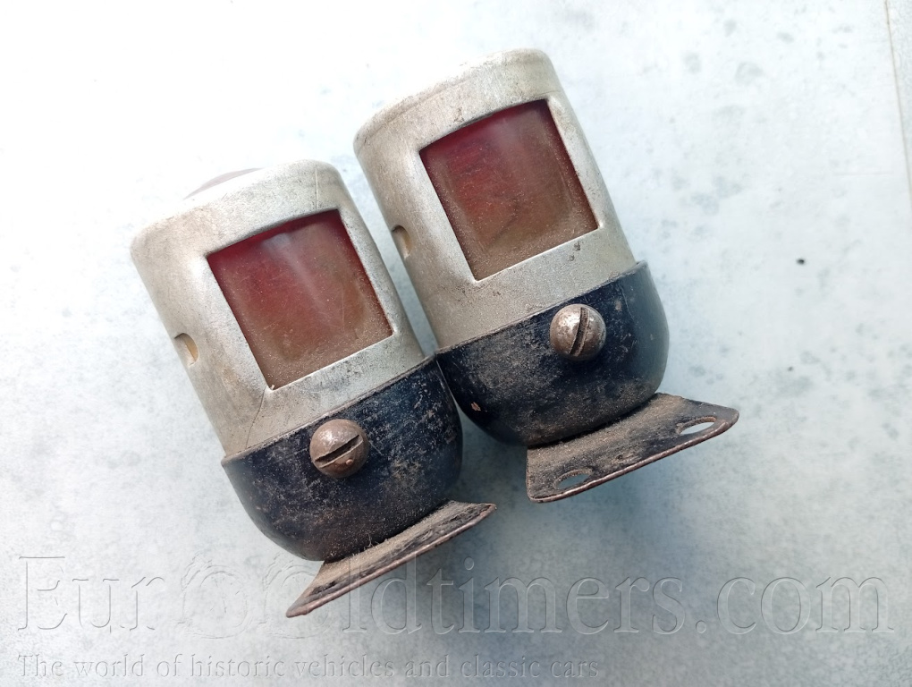 Předválečné zadní světlo s osvětlením SP