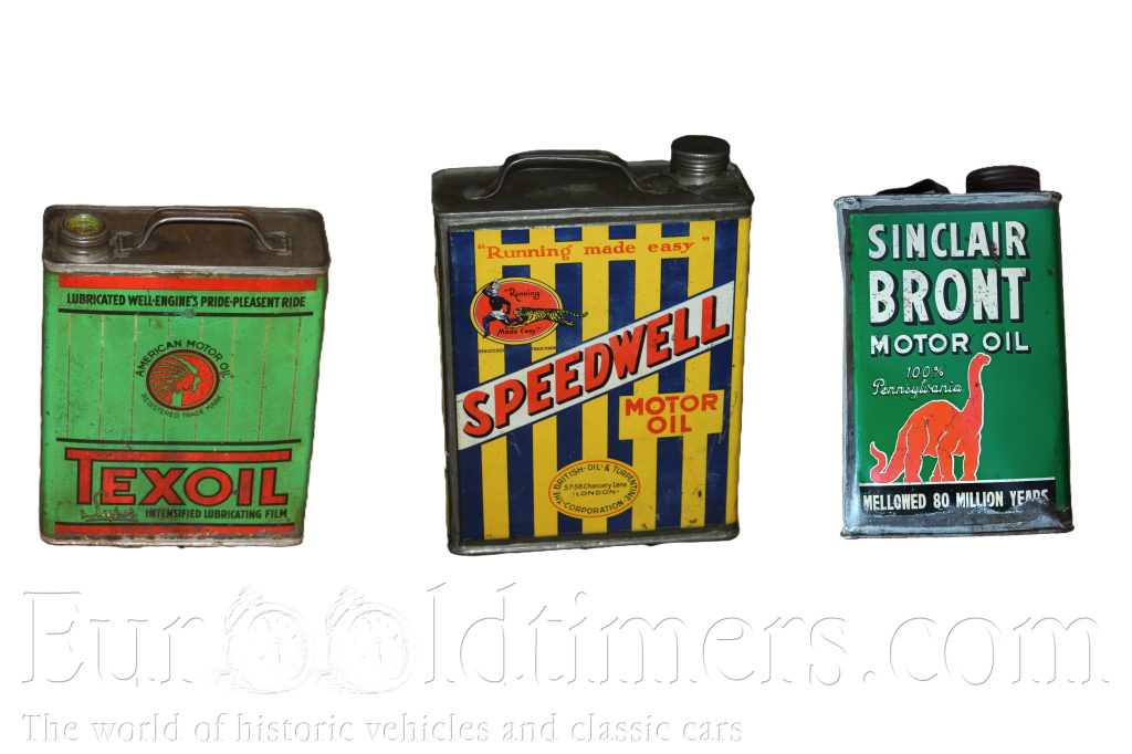 Cedule a Plechovky od oleje 