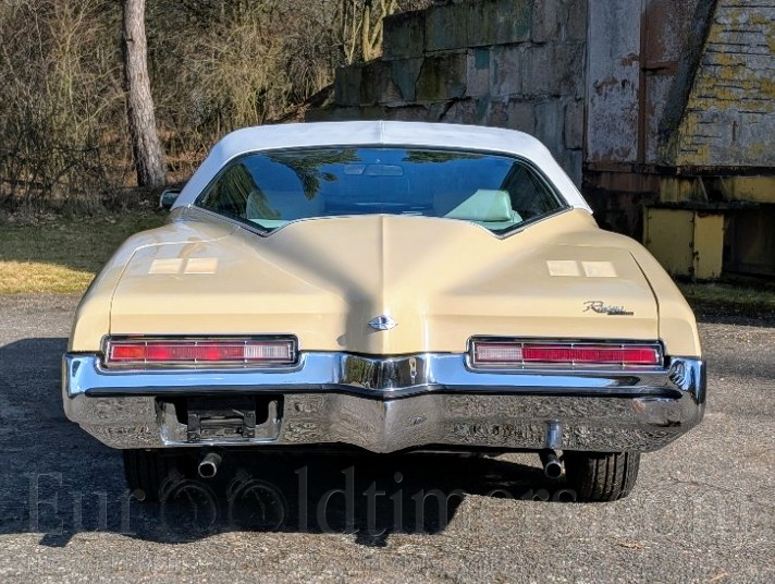 Buick Riviera 1971