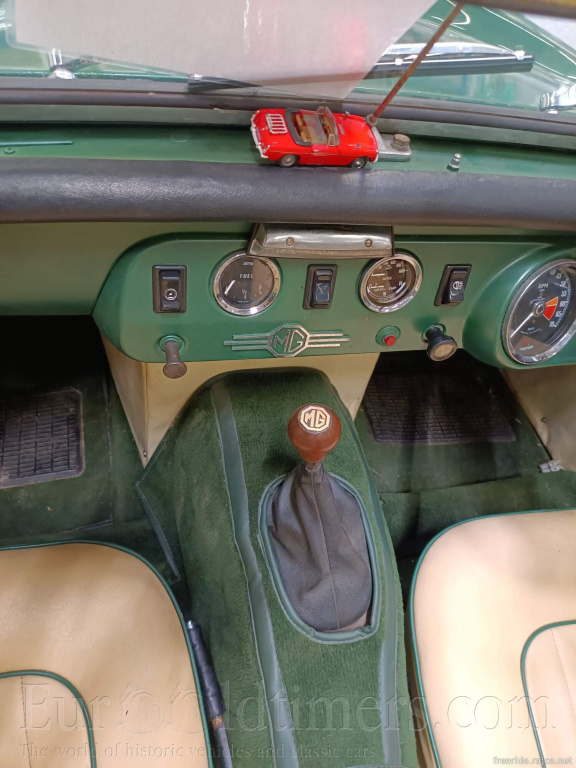 MG Midget 1962 po celk. renovaci 