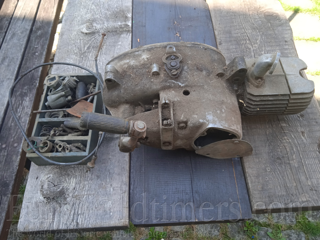 Motor JAWA 50