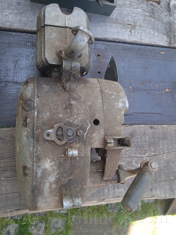 Motor JAWA 50