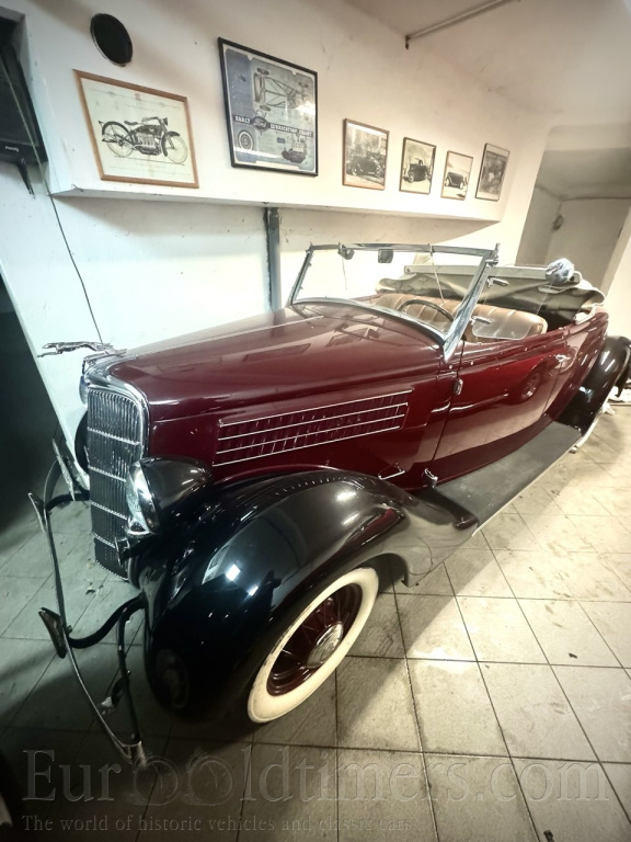 Ford V8 Roadster 1935